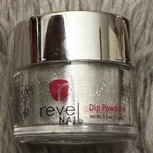 Revel Nail DIP POWDER Shade Lyndsey 0.5 oz